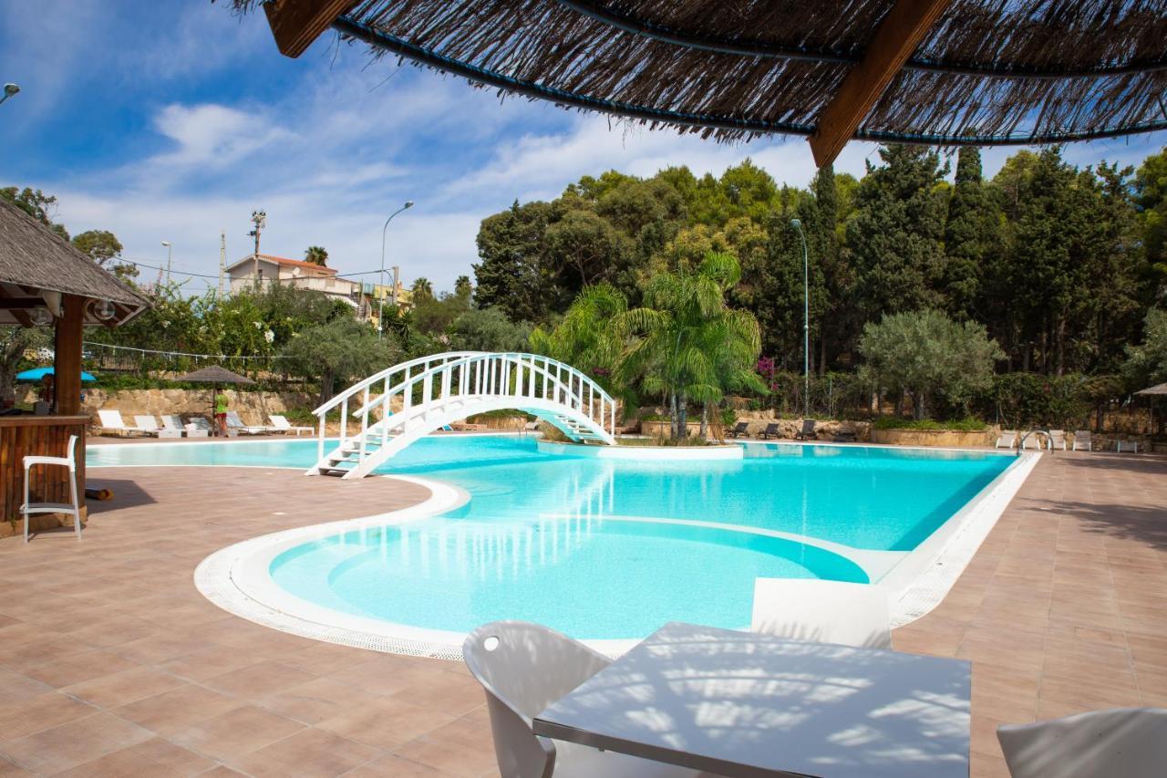 Villaggio Marinella Direttamente Sul Mare Isola Di Capo Rizzuto Екстер'єр фото